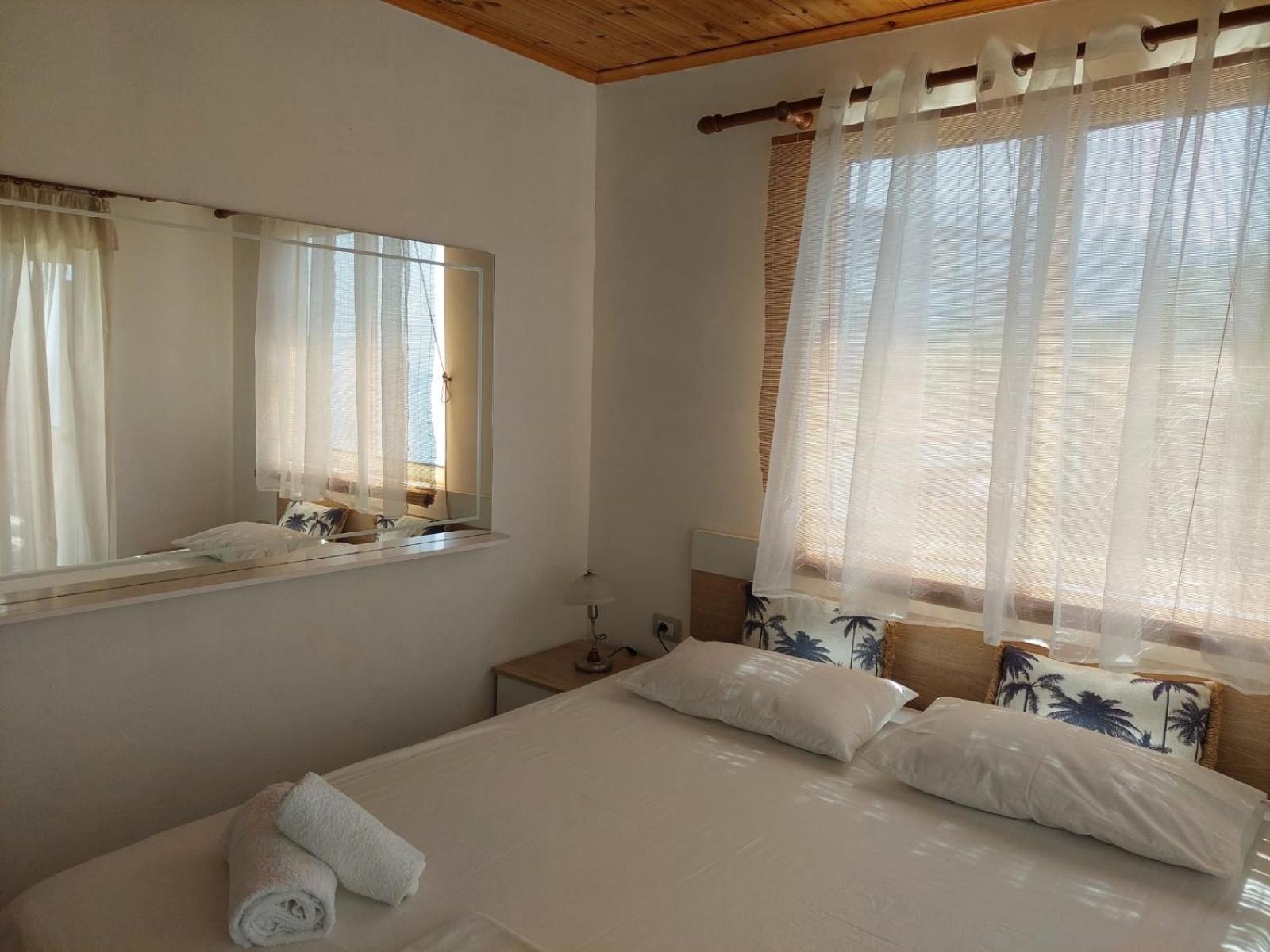 Qeparo Antonio Rooms Εξωτερικό φωτογραφία