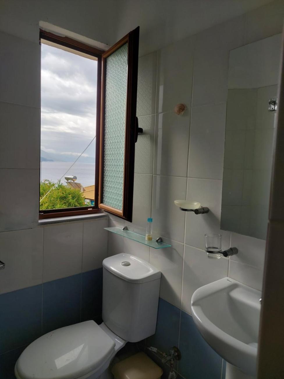 Qeparo Antonio Rooms Εξωτερικό φωτογραφία
